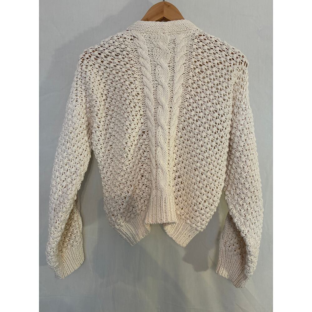 Cotton cable knit cropped cardigan sweater - Picture 2 of 5